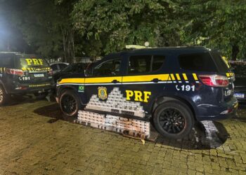 10 mil munições de fuzil são apreendidas pela PRF na Via Dutra, em Resende