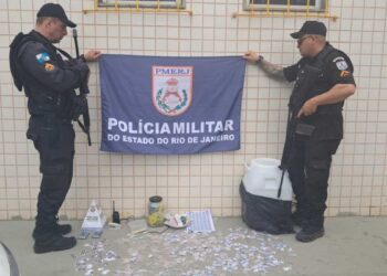 Homem é preso por suspeita de tráfico de drogas em Paraty